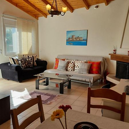 Omorfi Poli 120 Sqm Apartment نافبليو المظهر الخارجي الصورة