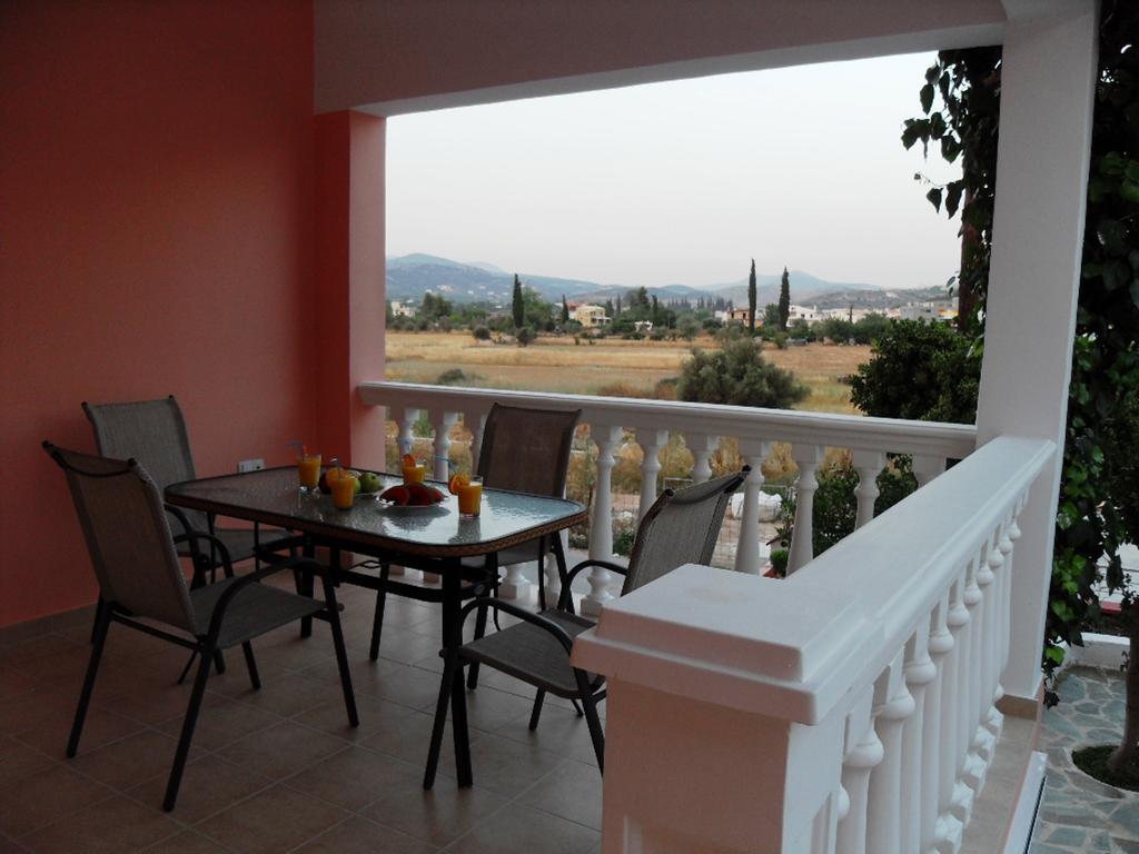 Omorfi Poli 120 Sqm Apartment نافبليو المظهر الخارجي الصورة