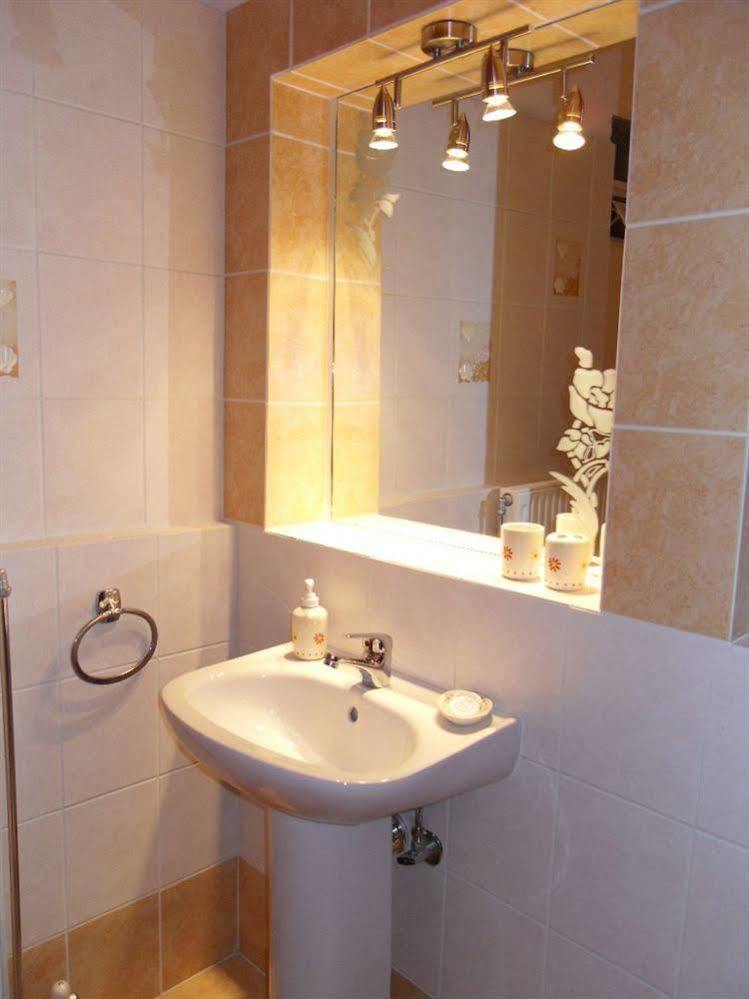 Omorfi Poli 120 Sqm Apartment نافبليو المظهر الخارجي الصورة